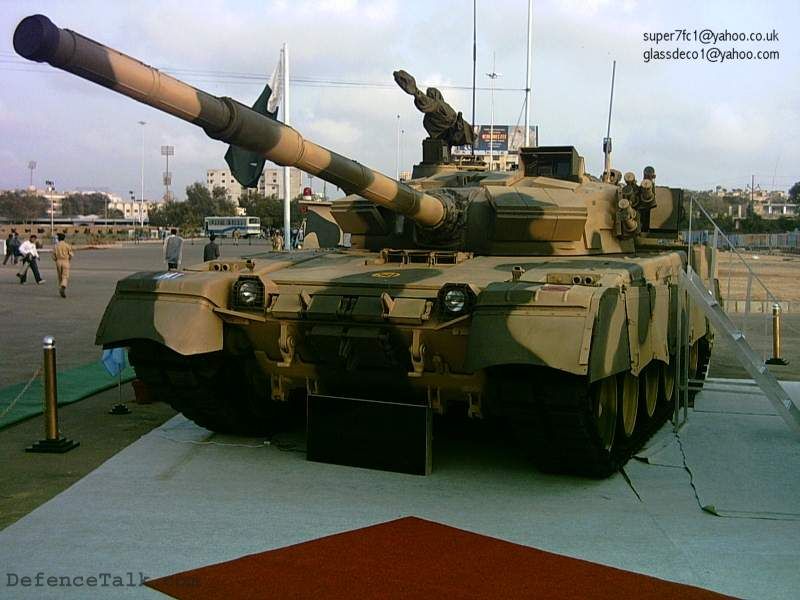 Al-Khalid MBT @ IDEAS 2004