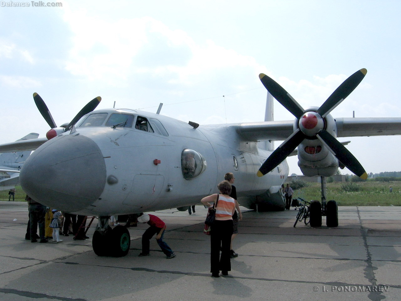 An-26Sh