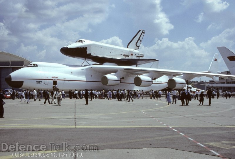 Antonov 225 - Russian Transport Aircraft