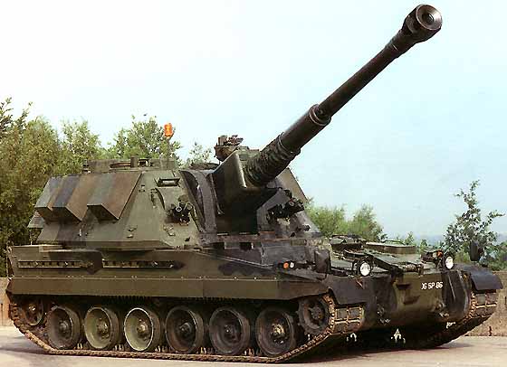 AS90 BRAVEHEART 155MM SELF PROPELLED HOWITZER, UK