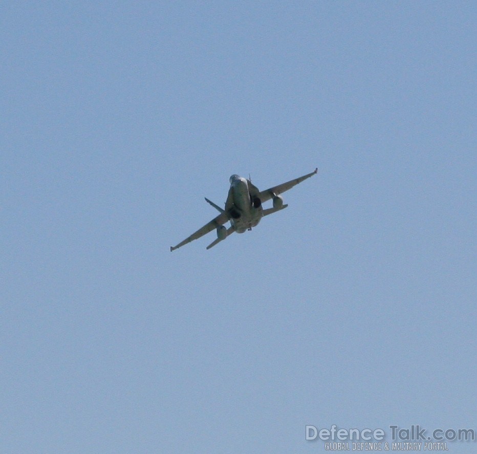 Australia Day 26/1/07 FA-18 flypast Port Phillip Bay Melbourne