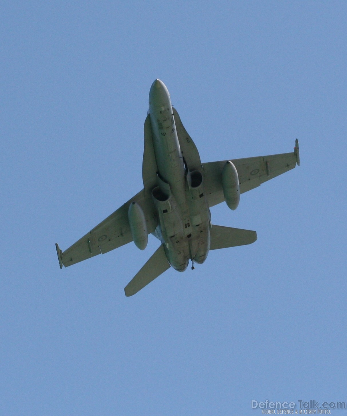 Australia Day 26/1/07 FA-18 flypast Port Phillip Bay Melbourne