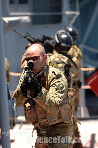 Australian Diving Team One - Simulated VBSS Training