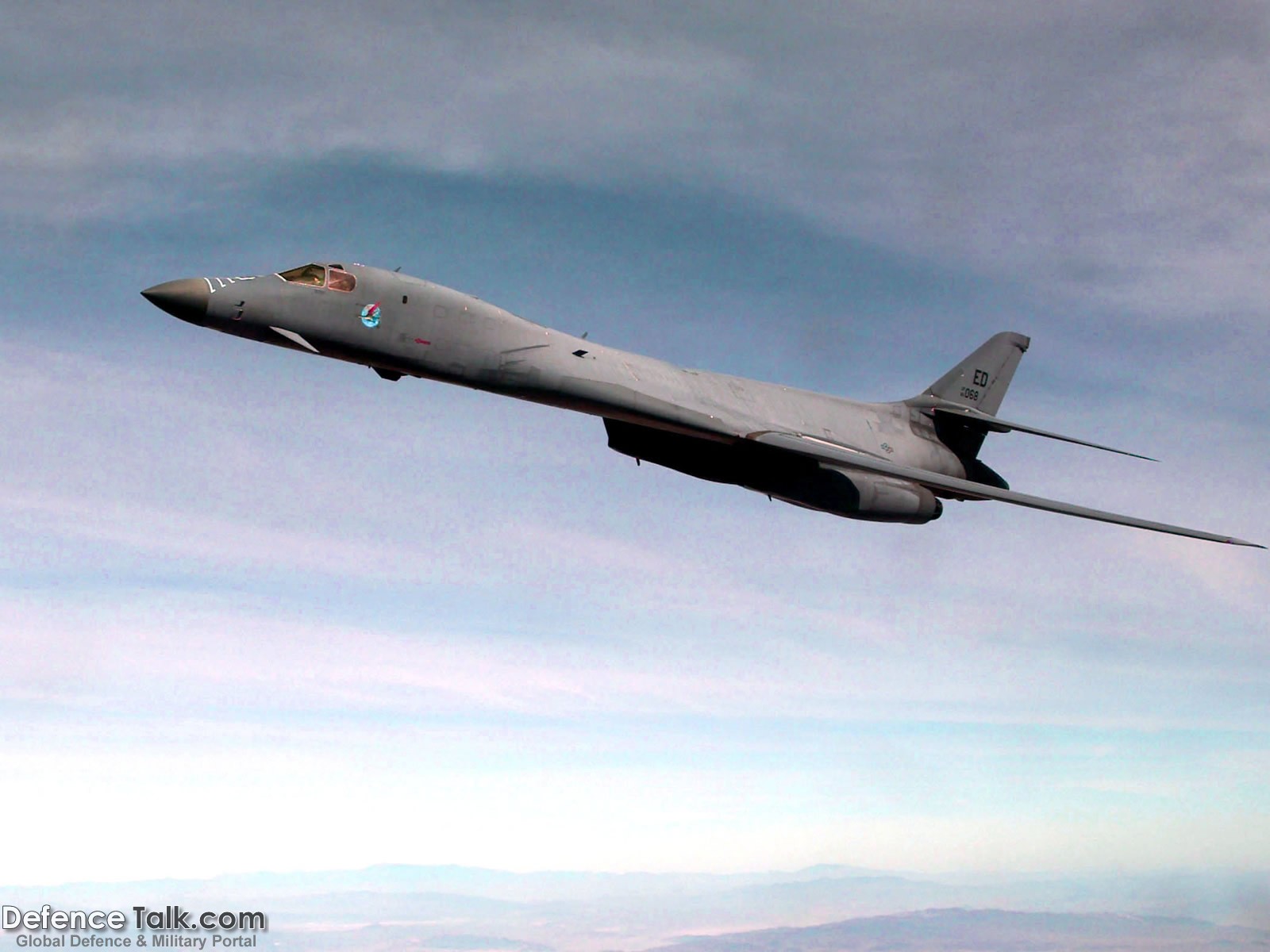 B-1 Bomber - Military Aircraft Wallpapers