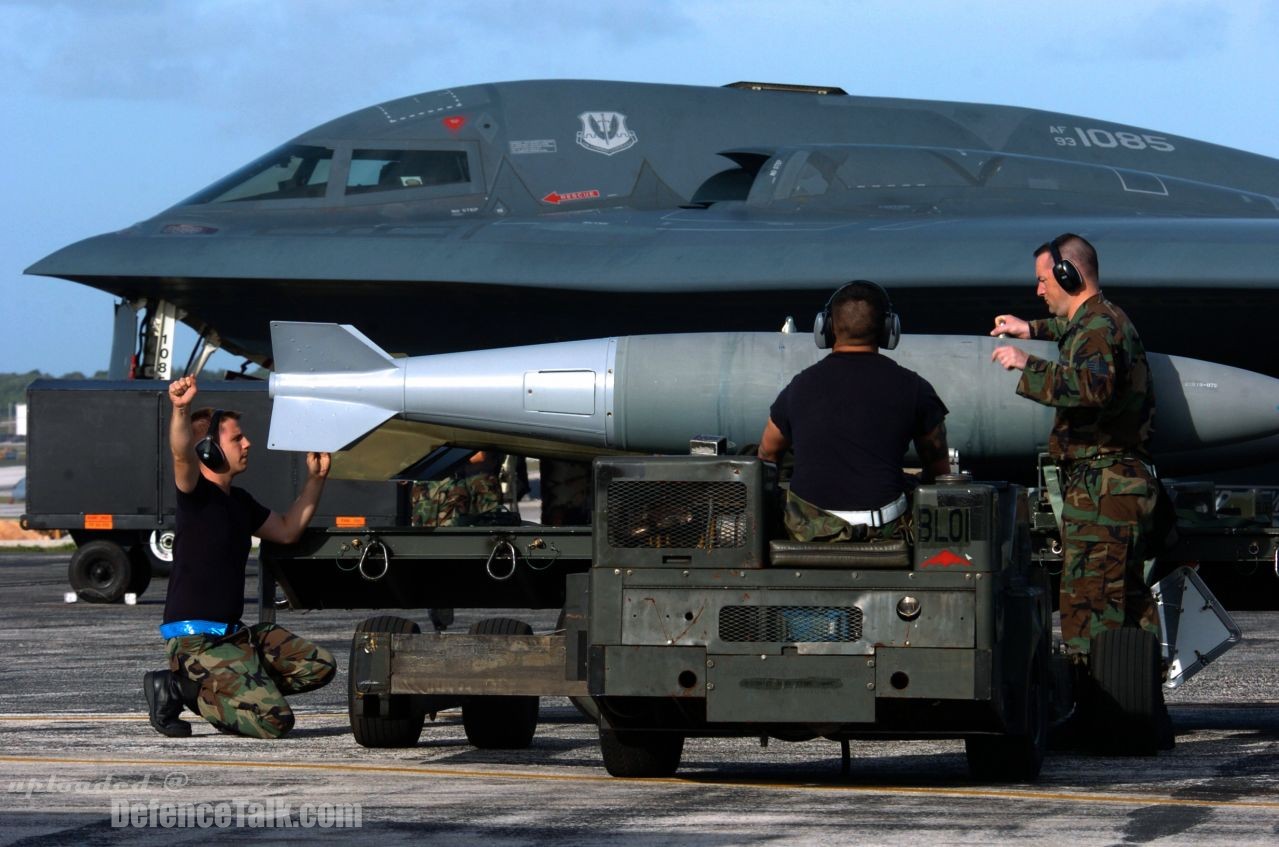 B-2 Spirit Bomber - US Air Force