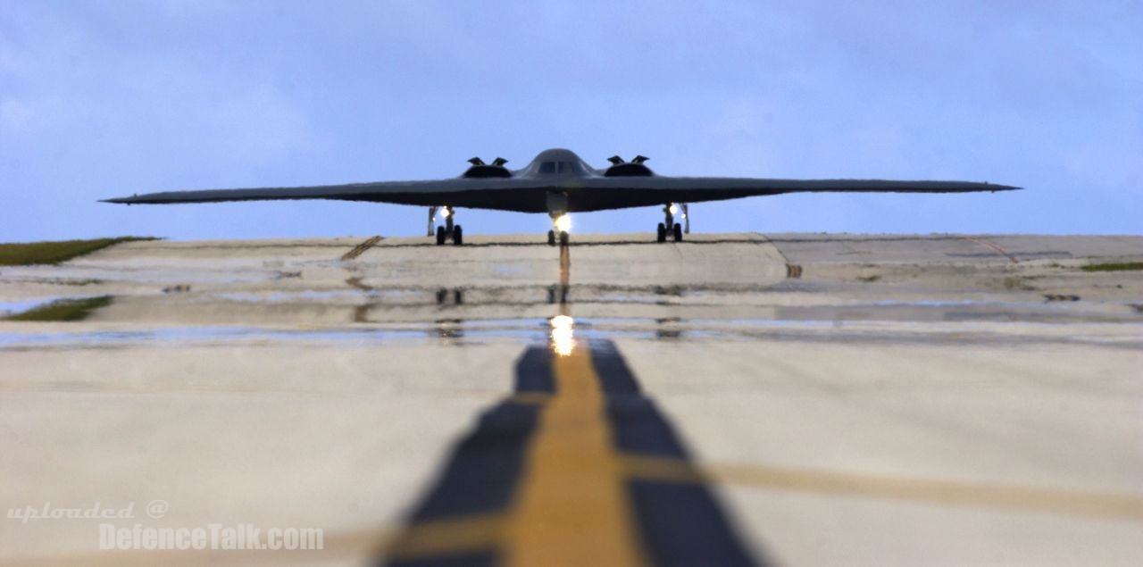 B-2 Spirit Bomber - US Air Force