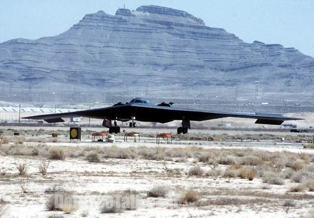 B-2 Spirit - US Air Force