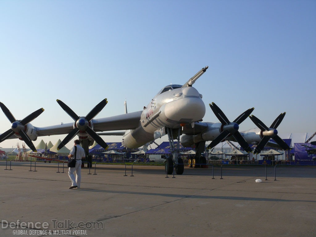 Bear - MAKS 2007 Air Show