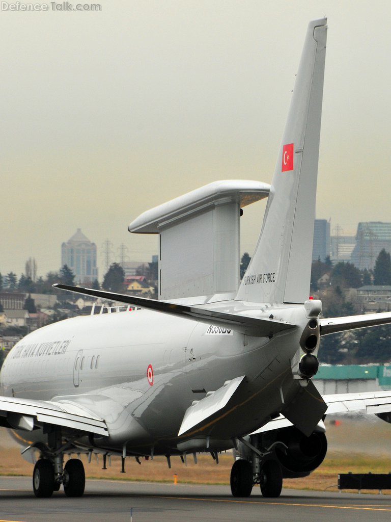 Boeing 737-700 AEW&C