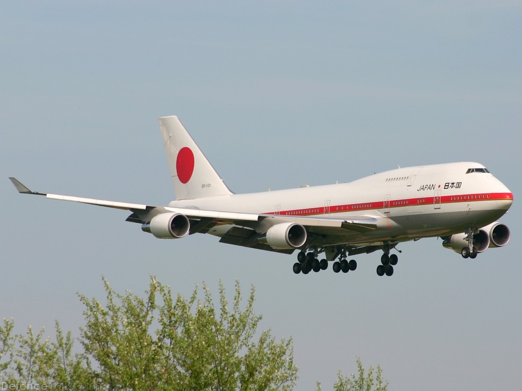 Boeing 747-400 Japan Air Force