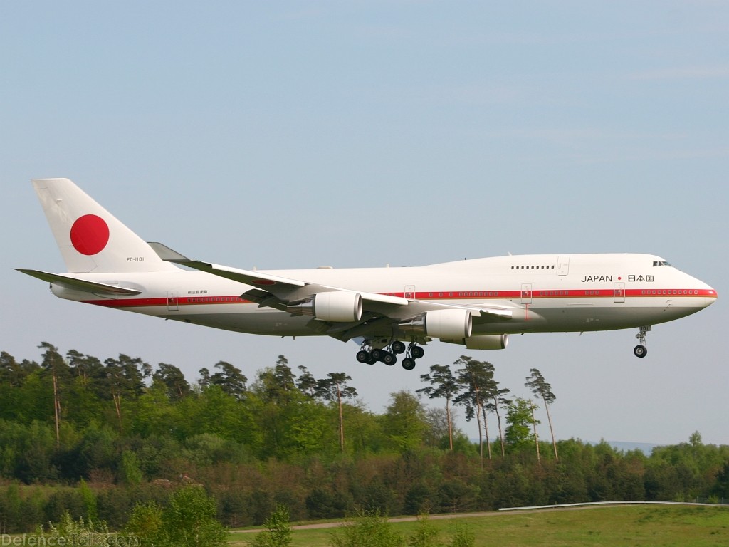 Boeing 747-400 Japan Air Force