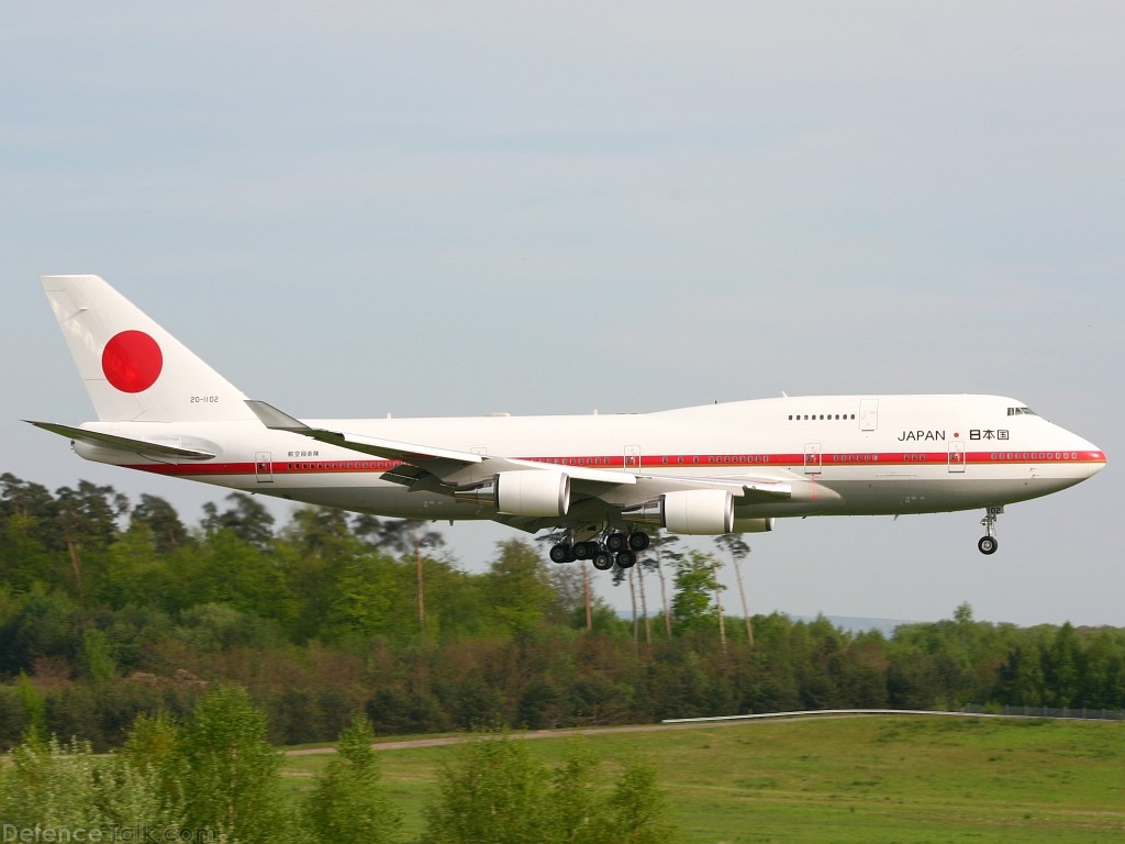 Boeing 747-400 Japan Air Force