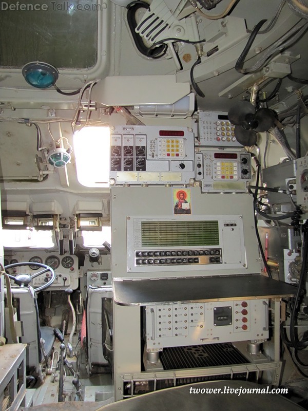 BTR-80 R149 BMR command vehicle interior