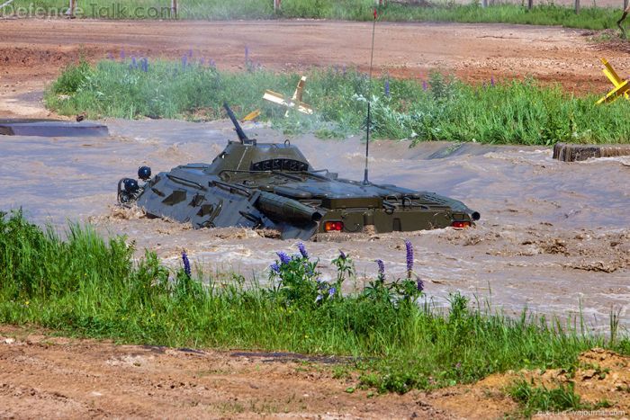 btr-80 water crossing 4