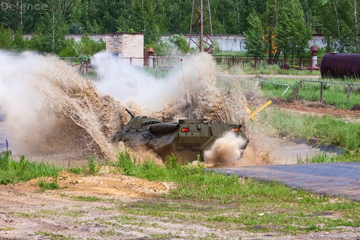 btr-80 water crossing