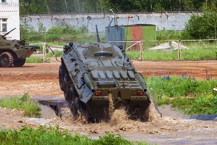 btr-80 water crossing