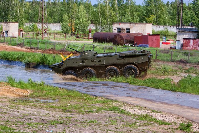 btr-80 water crossing