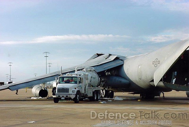 C-141 - Searching For a fuel Leak