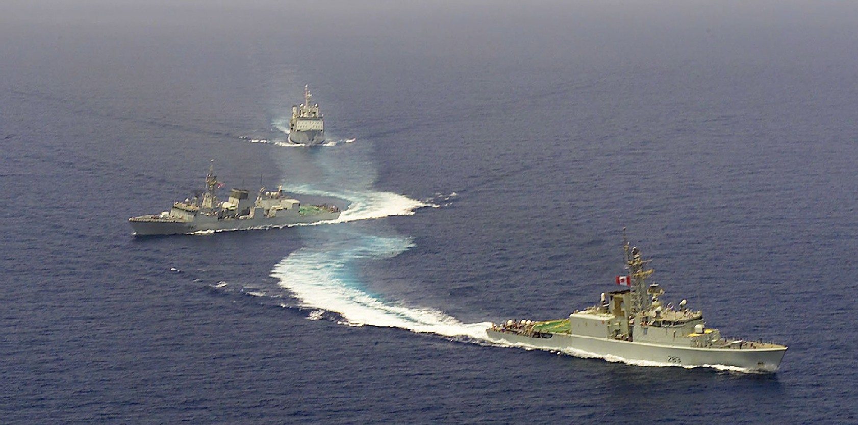 Canada's Warships - HMCS St. John's - Breaking from Formation