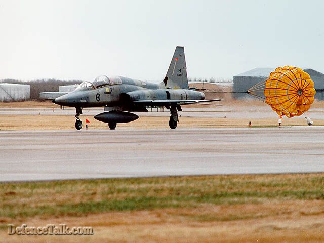 Canadian F-5 Tiger dragchute.