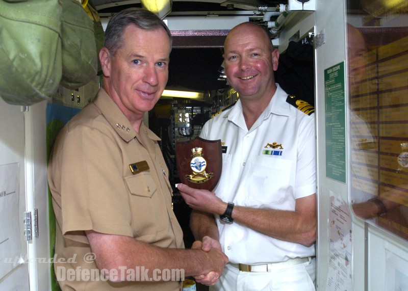 CCTF Admirals and Generals visit RIMPAC Units - RIMPAC 2006