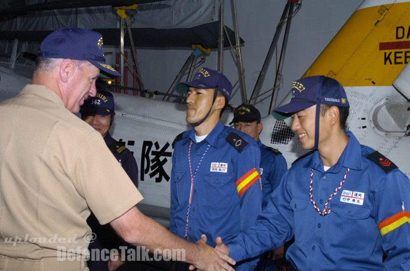 CCTF Admirals and Generals visit RIMPAC Units - RIMPAC 2006