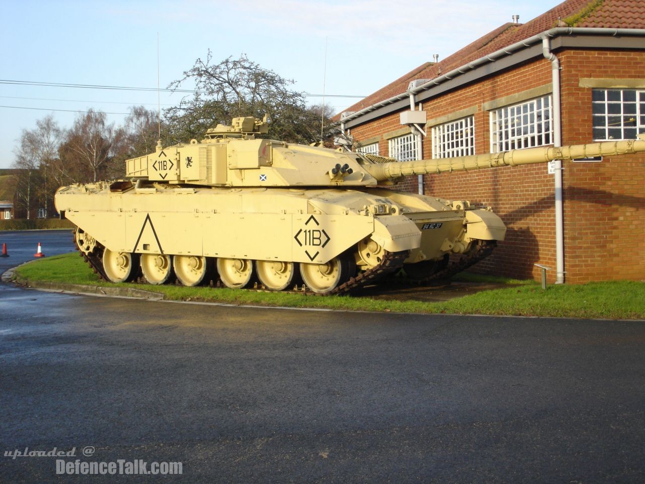 Challenger 1 Tank in desert colours