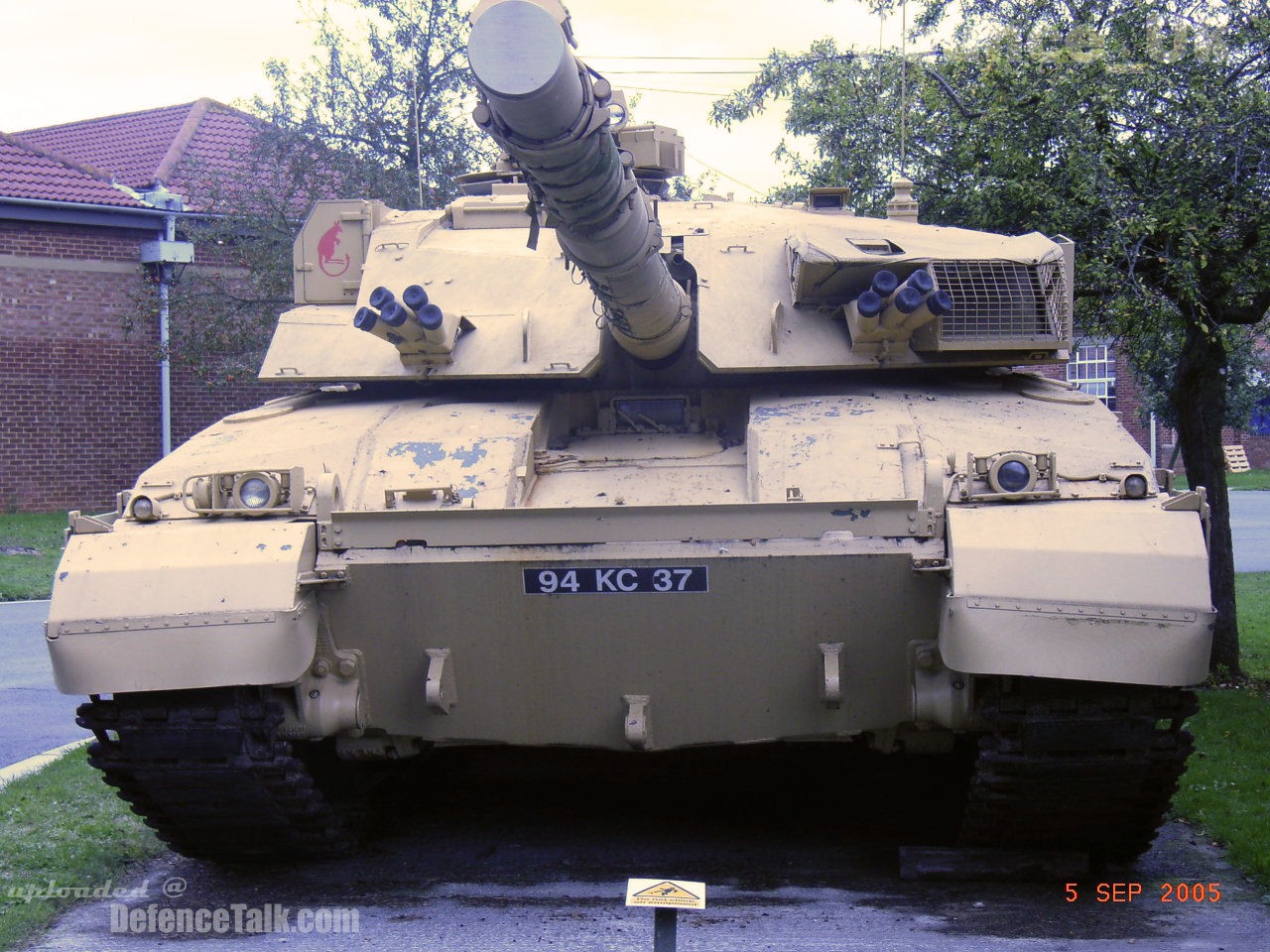 Challenger 1