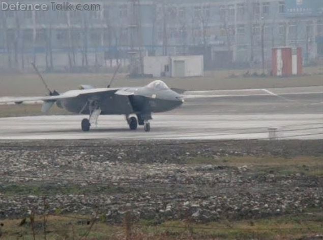 Chengdu J-20 Stealth Fighter Jet - China