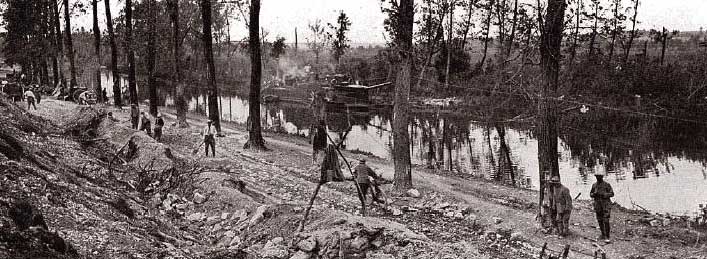 cnp_aisne_canal_boat_01