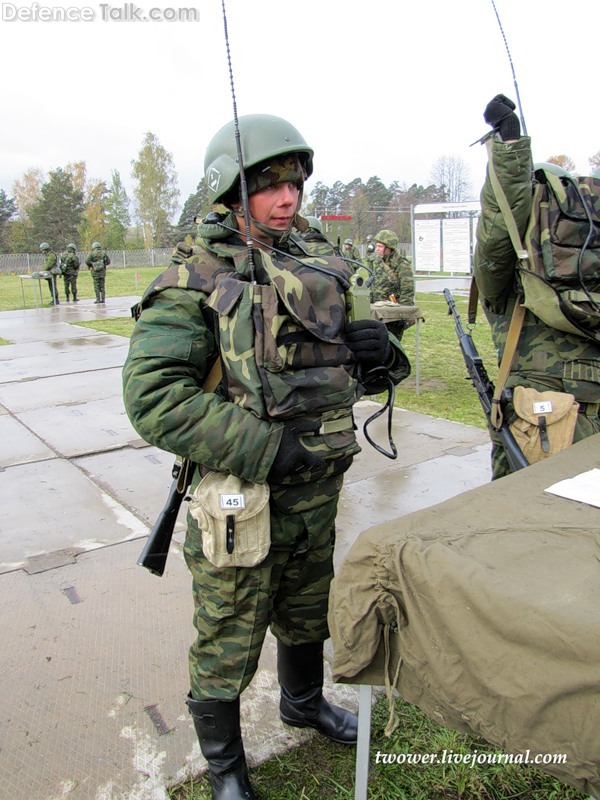 Comms Platoon With R 168 0 5um Radio 5th Mrb Defence Forum Military Photos Defencetalk