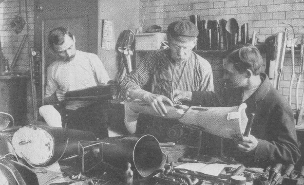 cpe_war_industry_01