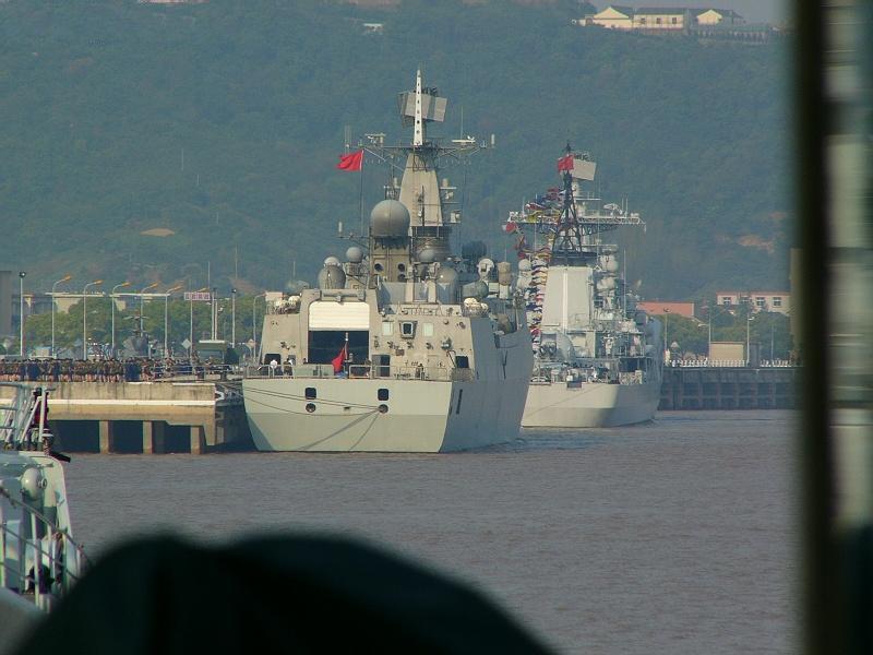 DDG 168 and Sovremennyy class DDG