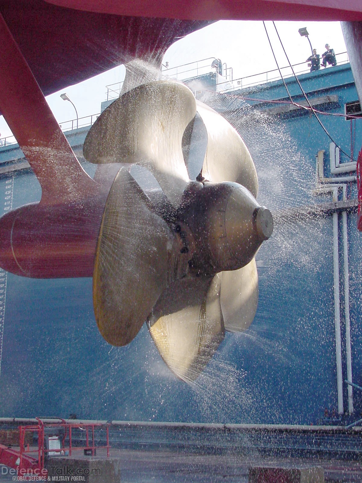 DDG-81 Propellers - US Navy