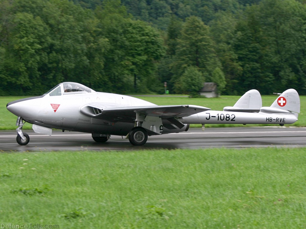 DeHavilland Vampire FB6 private