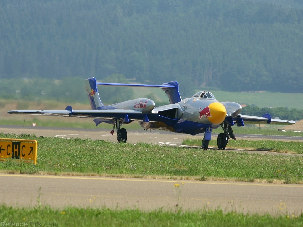 DH-110 Sea Vixen Red Bull