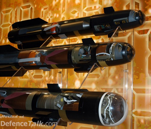 DSEi 2005 - Hellfire missile family