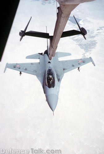 Egyptian F-16B Refueling