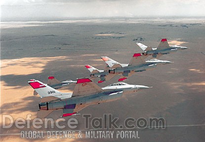 Egyptian F-16's in Formation