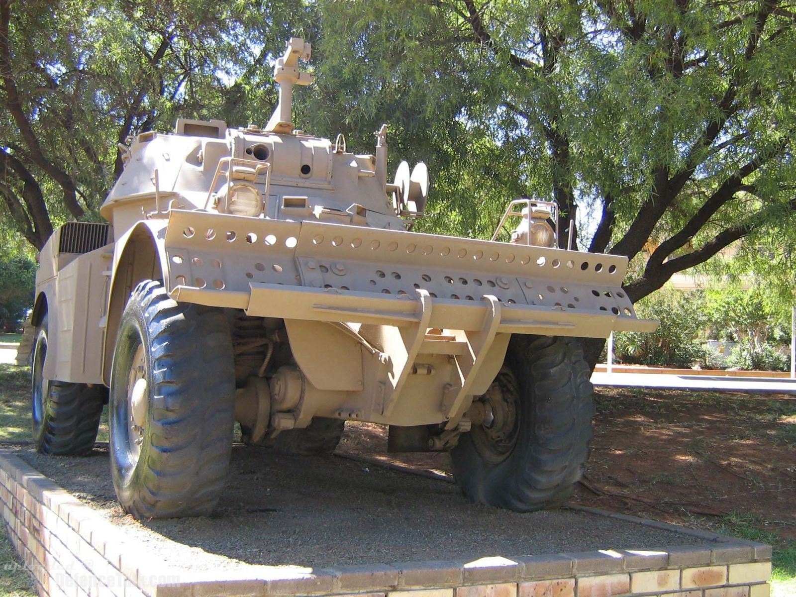 Eland 60/90 series wheeled reconnaissance vehicle