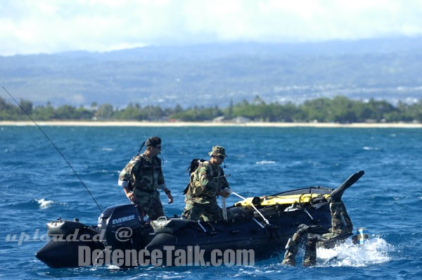 Explosive Ordnance Disposal - RIMPAC 2006