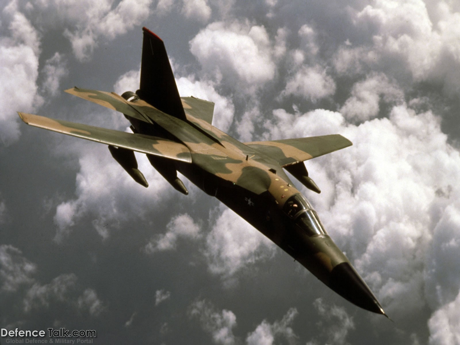 F-111 - Military Aircraft Wallpapers