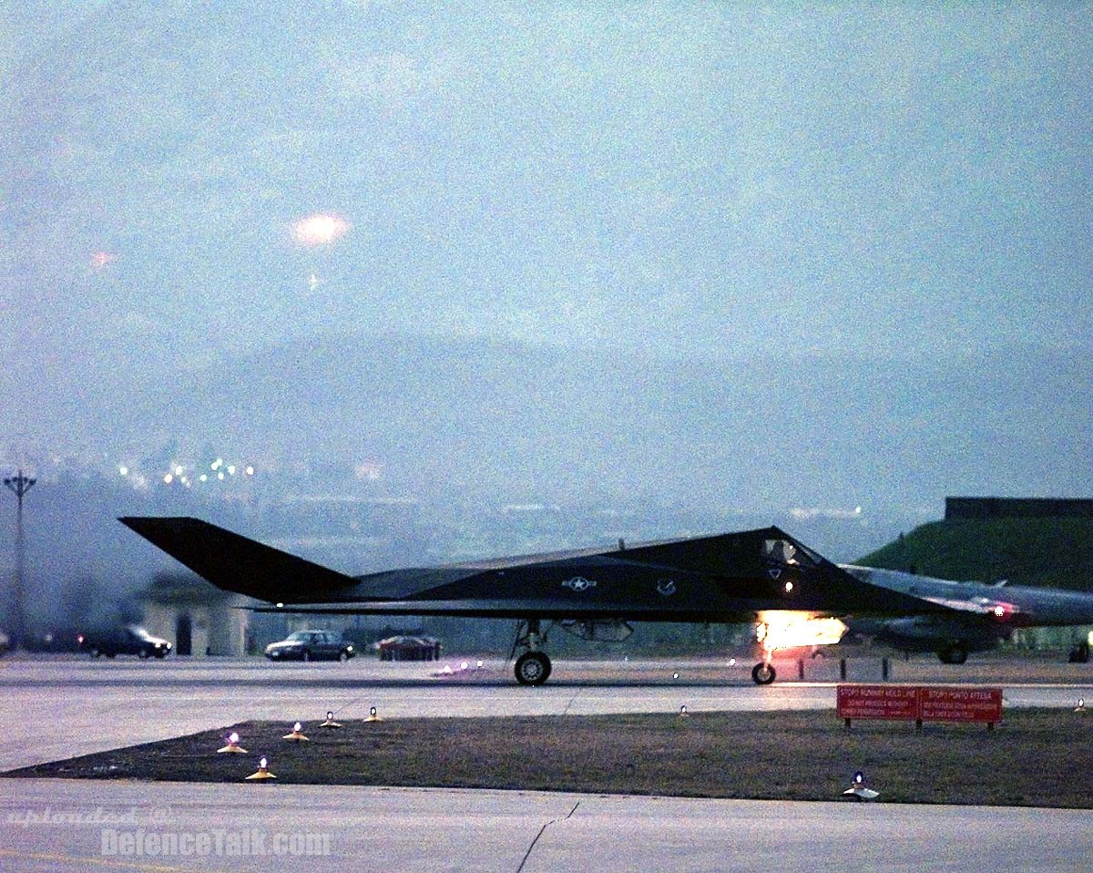 F-117 Nighthawk - United States Air Force (USAF) - ready to attack