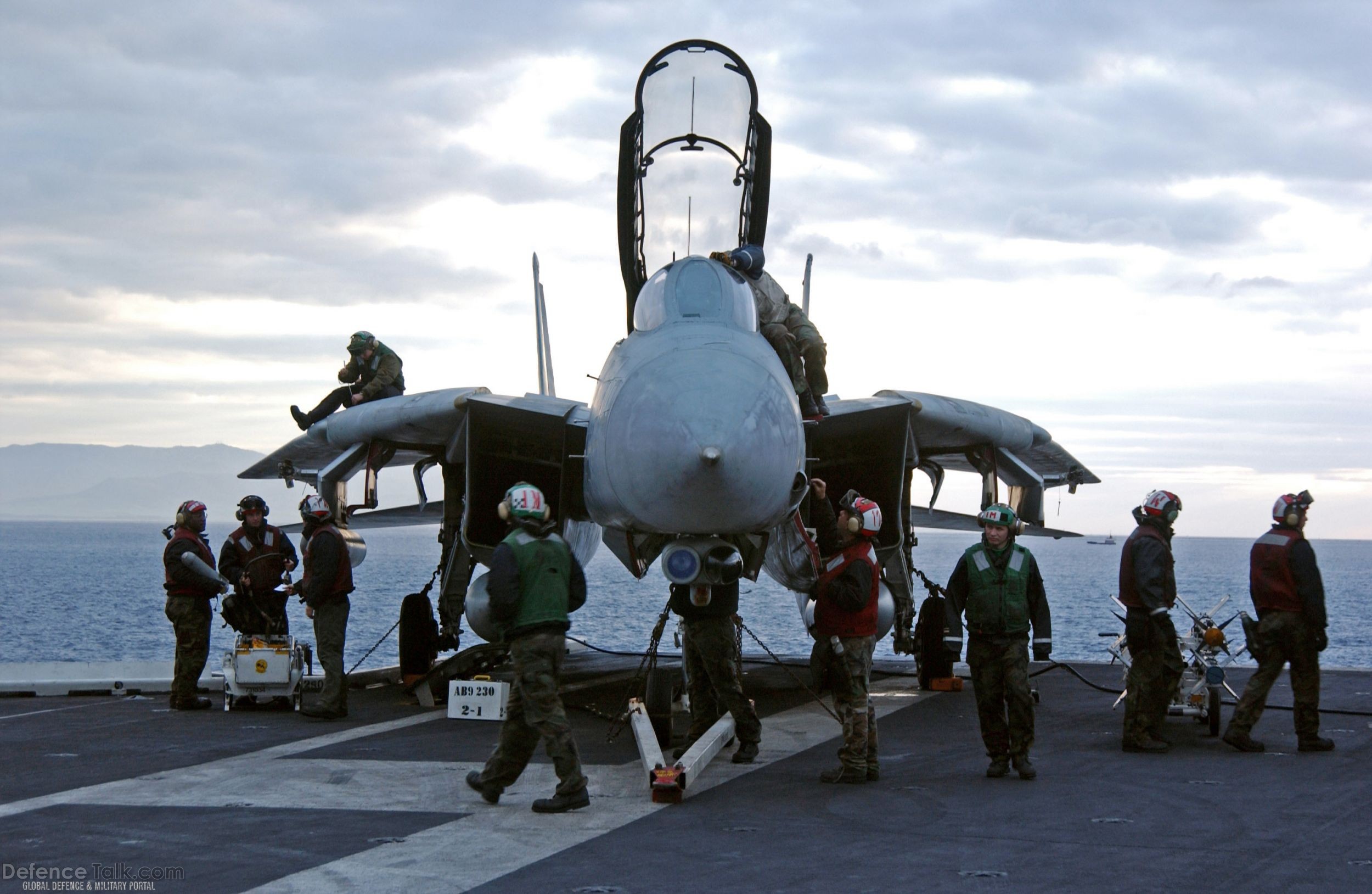 F-14 Tomcat Fighter's Final Deployment - US Navy