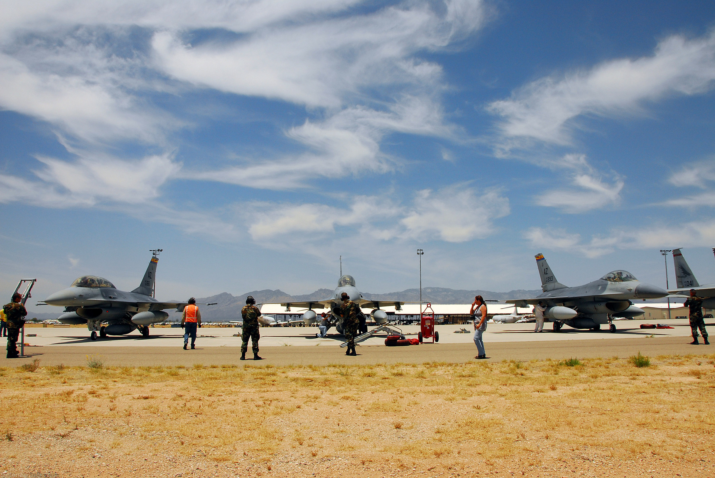 F-16 Combat Fighter Jet - US Air Force