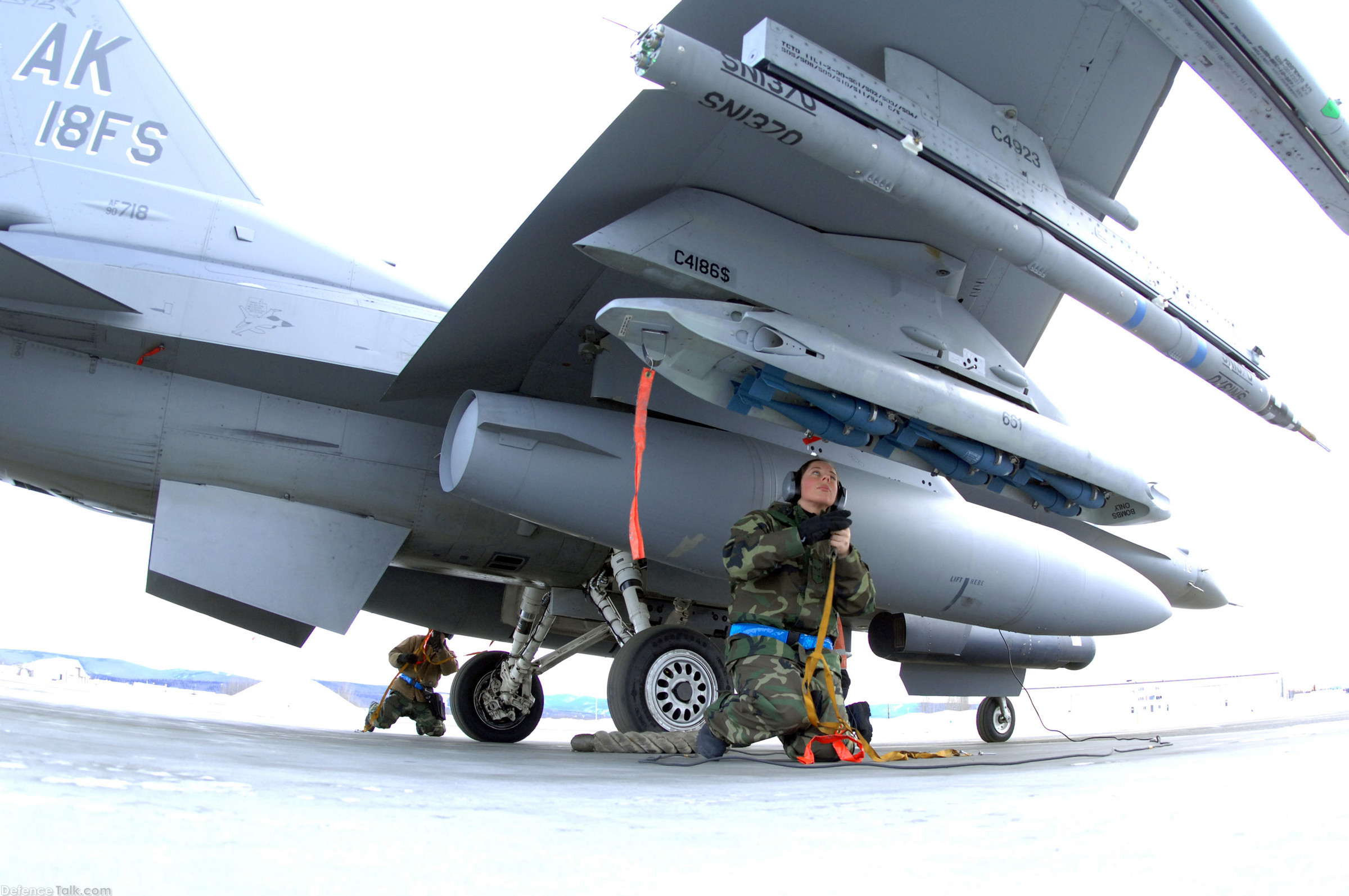 F-16 Fighting Falcon - US Air Force