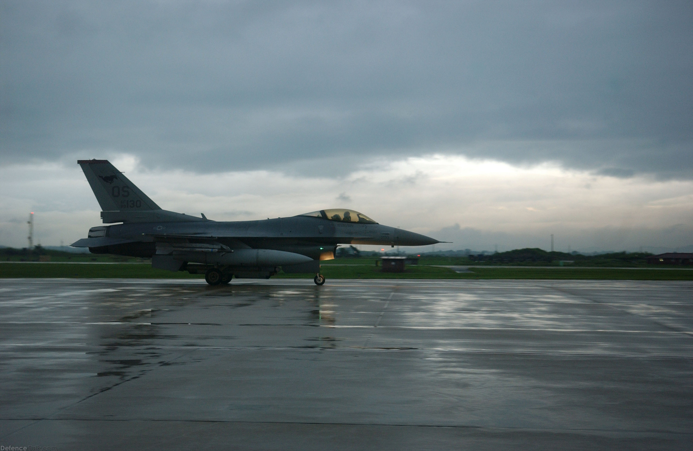 F-16 Fighting Falcon - US Air Force