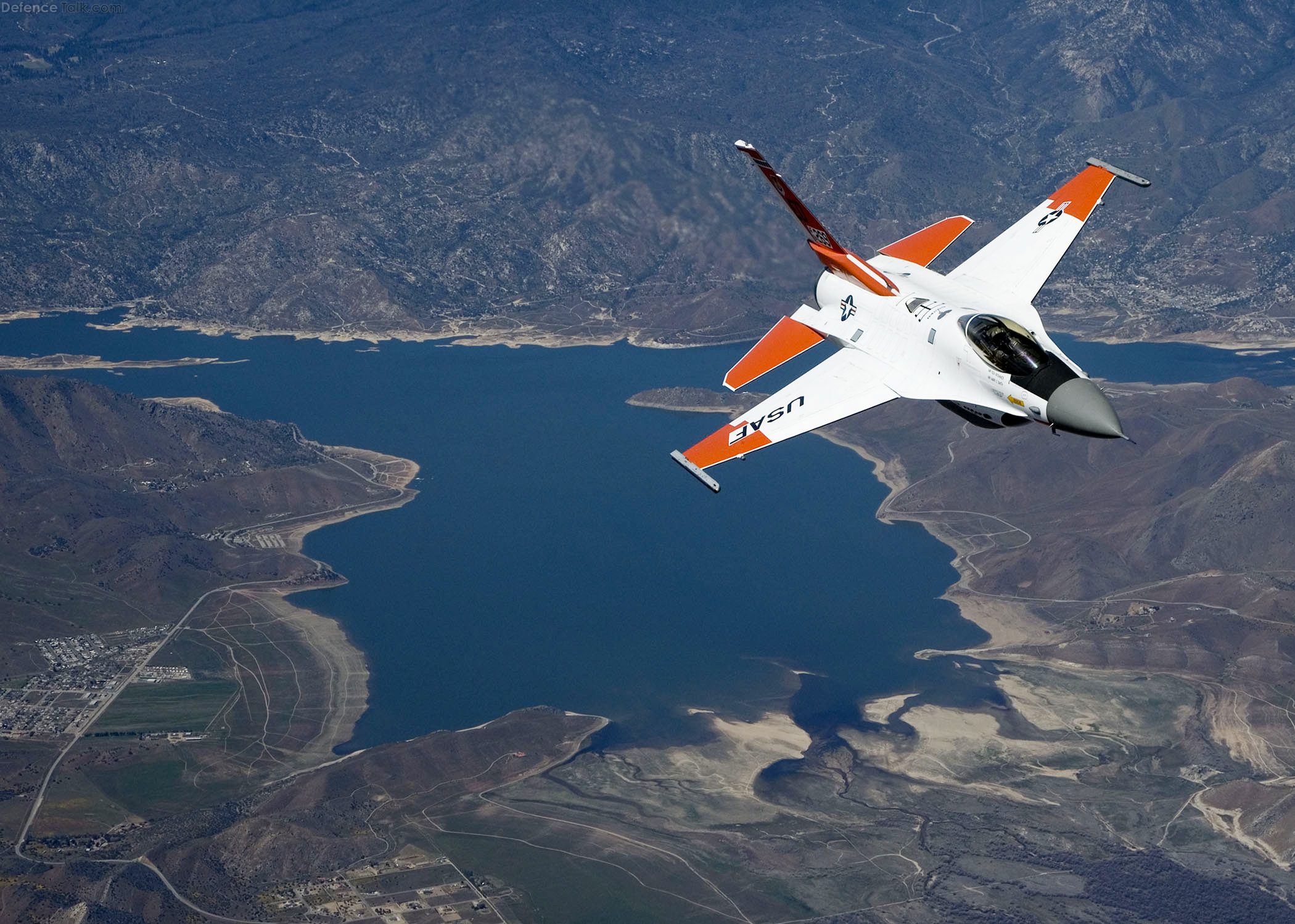 F-16 Fighting Falcon with radio frequency identification