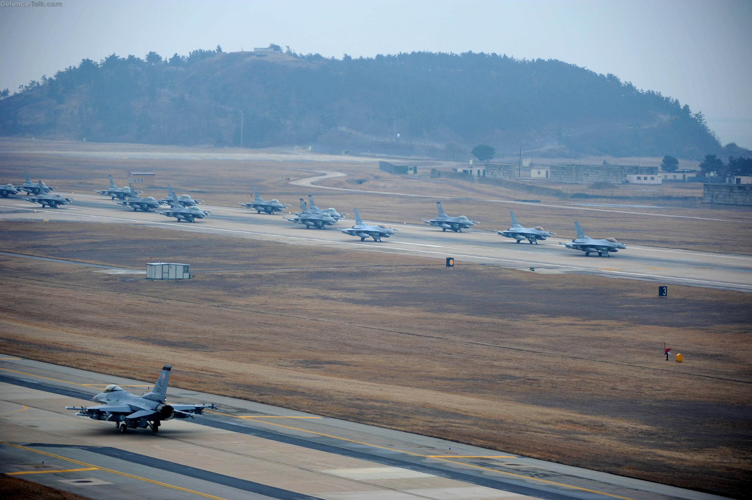 F-16 in formation - Airpower Display by USAF and ROK