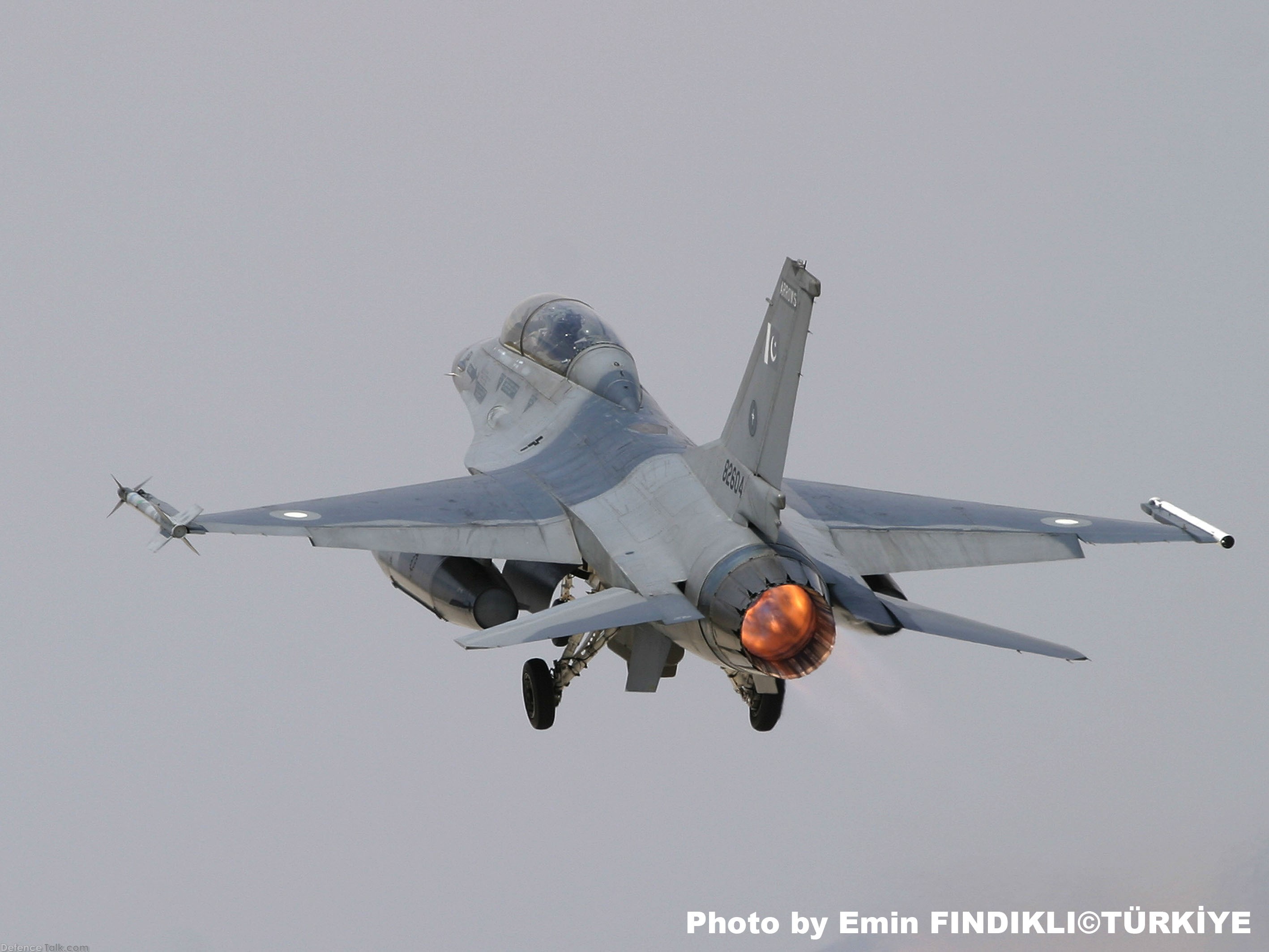 F-16 - Pakistan Air Force - Fighter Aircraft